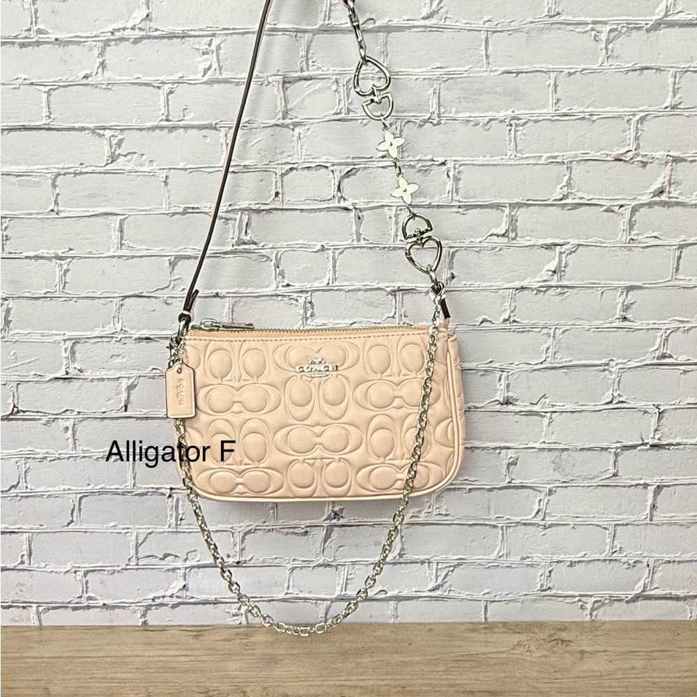 NWT Coach Light Pink Quilted Nolita19 a free unbranded chain and extender CZ456